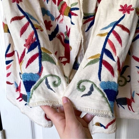 Johnny Was Sweater Druoin Short Hoodie Floral Cotton Embroidered Ivory XS GUC - Picture 4 of 10